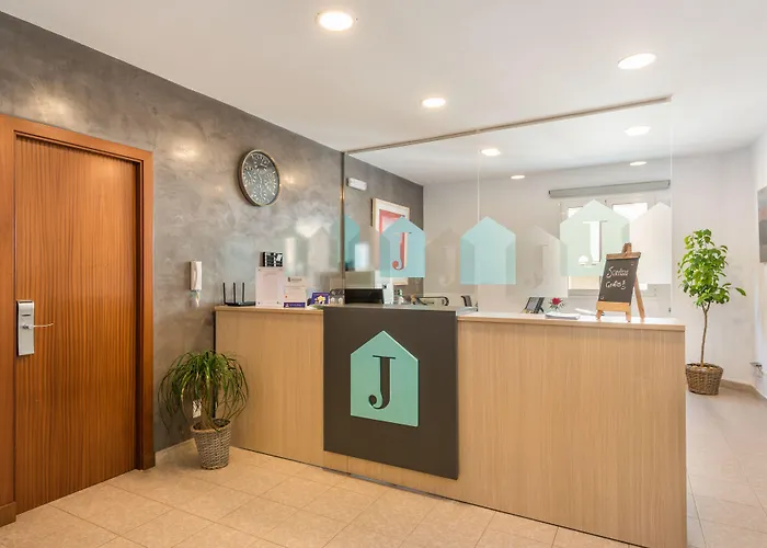 Casa de hóspedes Jume - Urban 4*