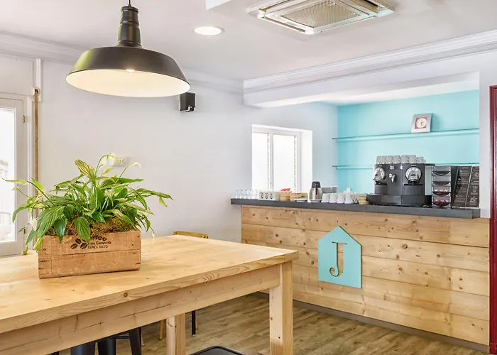 Casa de hóspedes Jume - Urban 4*