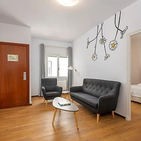 Jume - Urban 4*
