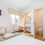 Jume - Urban Guest house